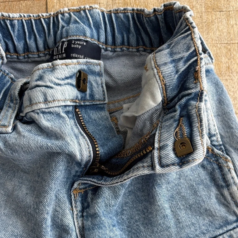 Gap Boys Relaxed Cargo Jeans size 2